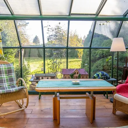 In بيت للعطل *